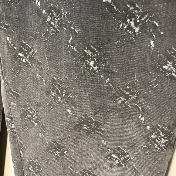 CHANEL Charcoal Skinny Jeans SZ FR 40, US 6 - Picture 5 of 15